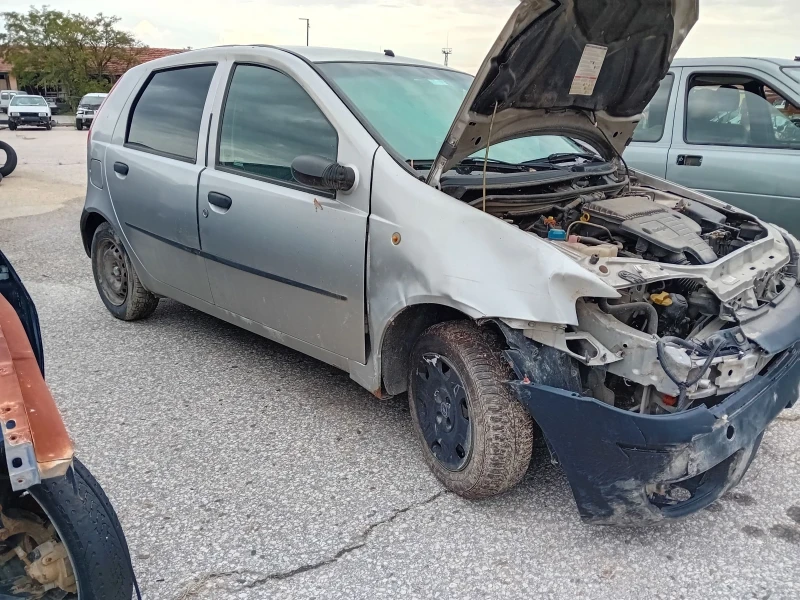 Fiat Punto 1.3 mjet, снимка 4 - Автомобили и джипове - 47309673