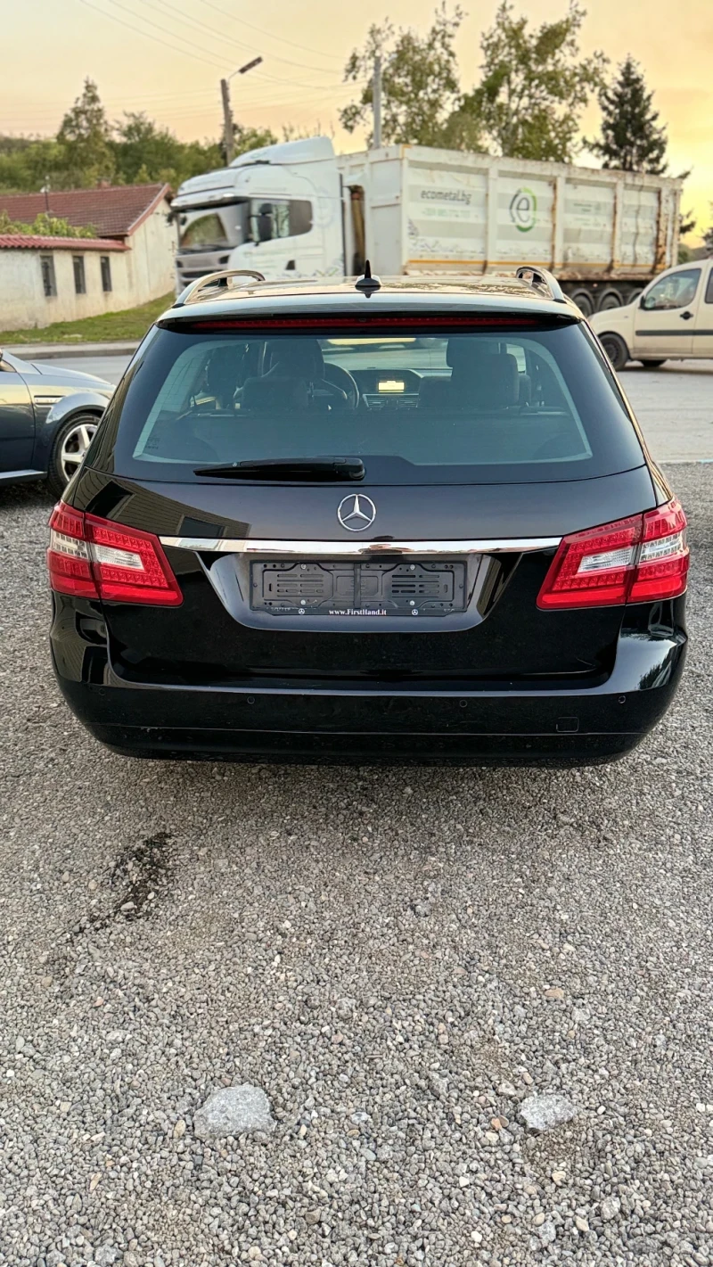 Mercedes-Benz E 220 CDI , снимка 5 - Автомобили и джипове - 47590448