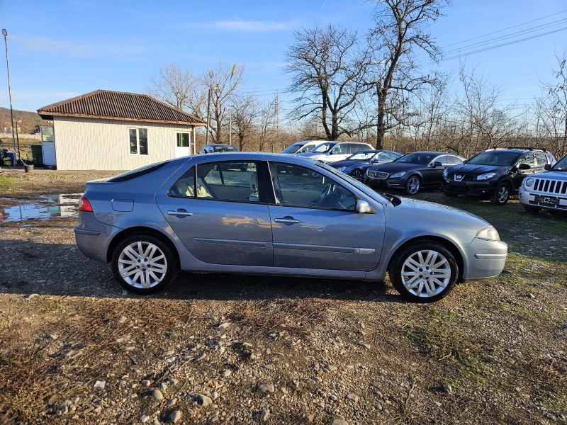 Renault Laguna 2.0i 16V , снимка 6 - Автомобили и джипове - 48434376