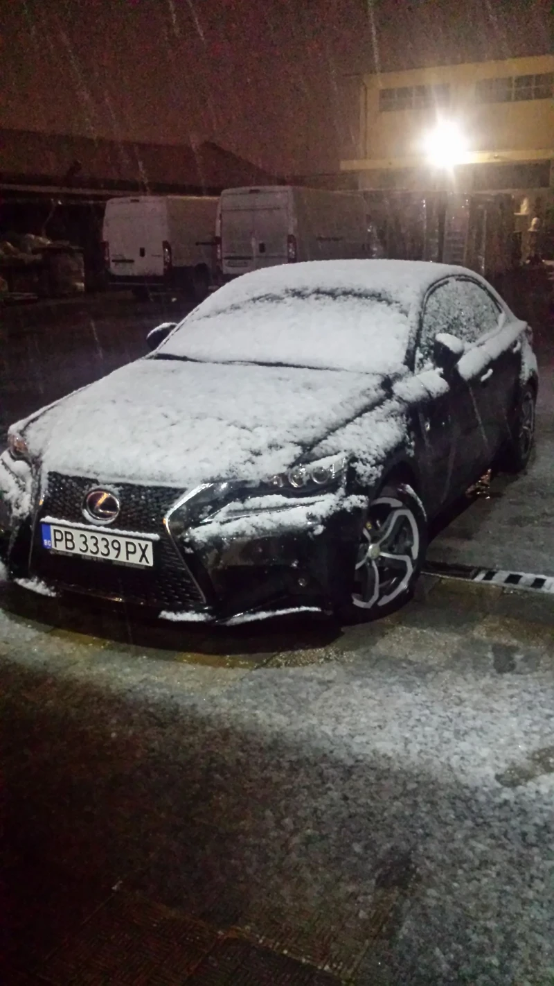 Lexus IS 300 300Н  F-SPORT PREMIUM, снимка 8 - Автомобили и джипове - 48912151