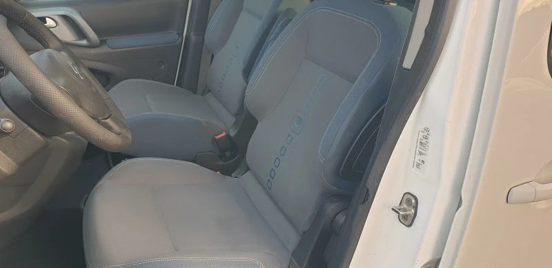 Citroen Berlingo 1.6hdi, снимка 12 - Автомобили и джипове - 49302829