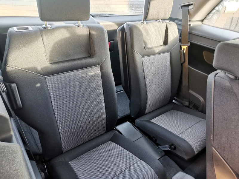 Opel Zafira 1.6i ECO flex, снимка 15 - Автомобили и джипове - 52558826