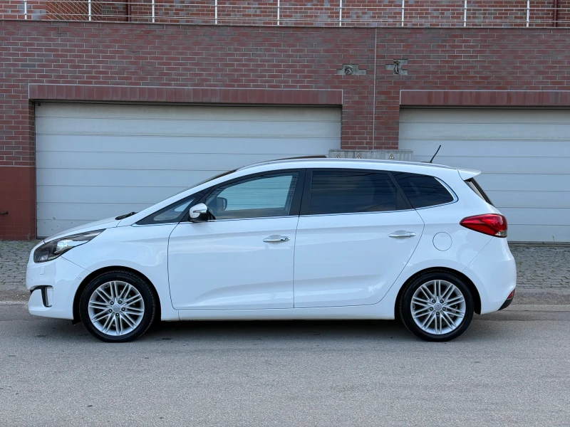 Kia Carens 1.7D-ШВЕЙЦАРИЯ-7места-FULL-FULL, снимка 8 - Автомобили и джипове - 52753011