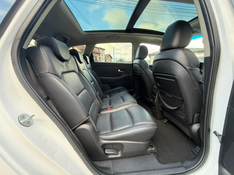 Kia Carens 1.7D-ШВЕЙЦАРИЯ-7места-FULL-FULL, снимка 16 - Автомобили и джипове - 52753011