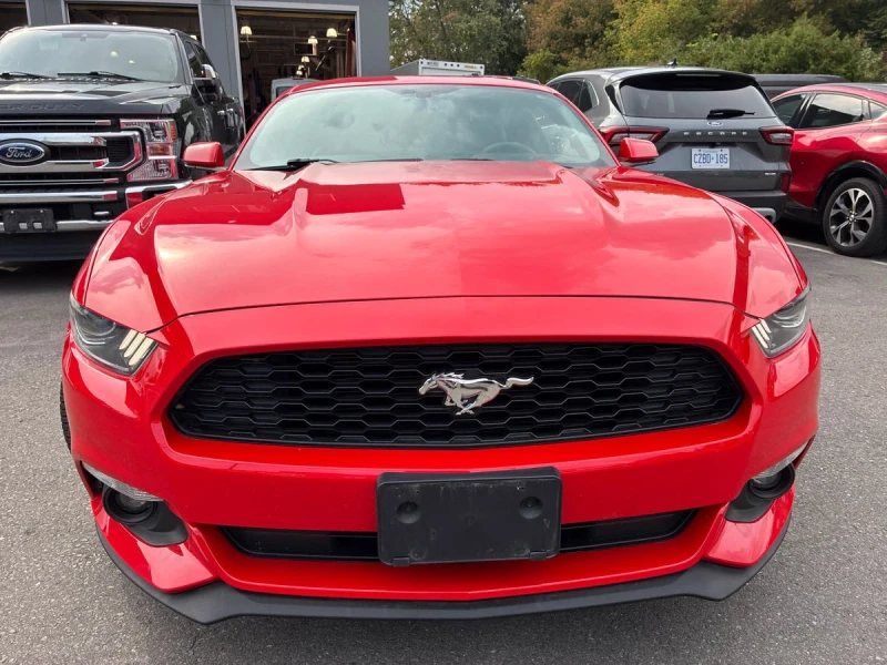 Ford Mustang ECOBOOST * * CARFAX * * АВТО КРЕДИТ * * , снимка 3 - Автомобили и джипове - 53103660