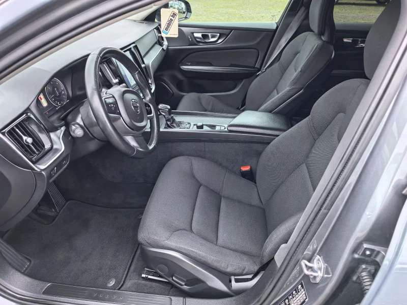 Volvo V60 2, 0tdi-Inscription, снимка 9 - Автомобили и джипове - 53295686
