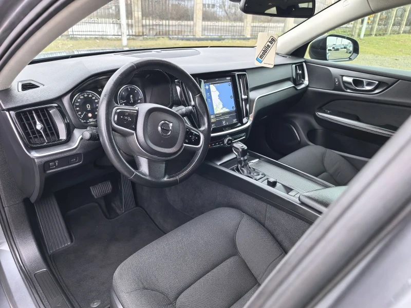 Volvo V60 2, 0tdi-Inscription, снимка 8 - Автомобили и джипове - 53295686