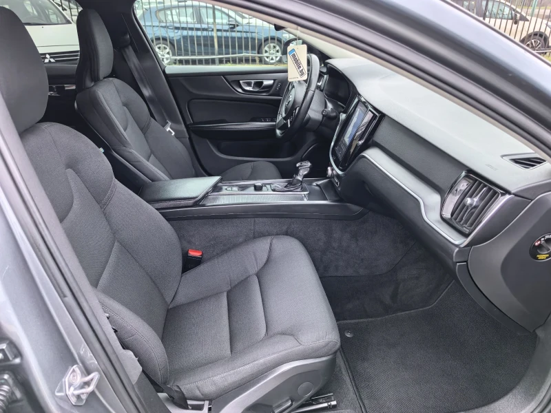 Volvo V60 2, 0tdi-Inscription, снимка 11 - Автомобили и джипове - 53295686