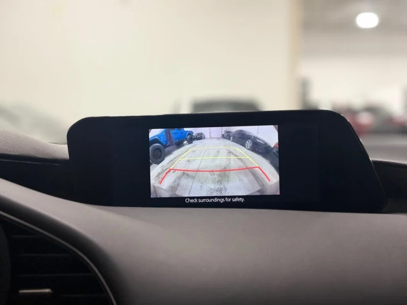 Mazda 3 !Hatchback FWD!* АвтоКредит* Цена до БГ* , снимка 10 - Автомобили и джипове - 53576143