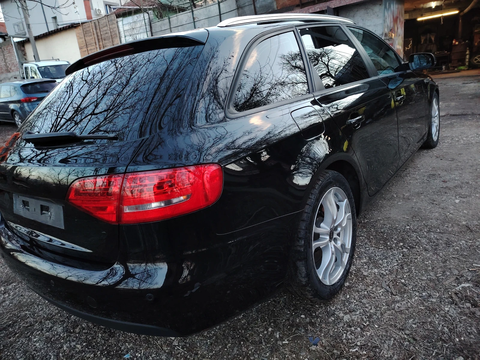 Audi A4 2.0TDI - изображение 8