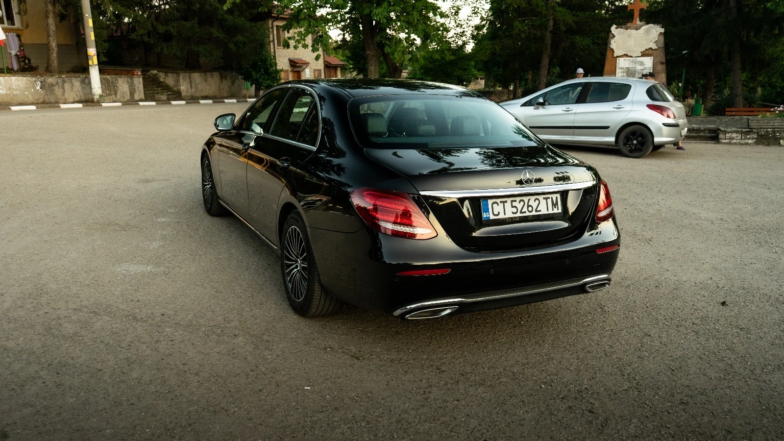 Mercedes-Benz E 200  - изображение 3
