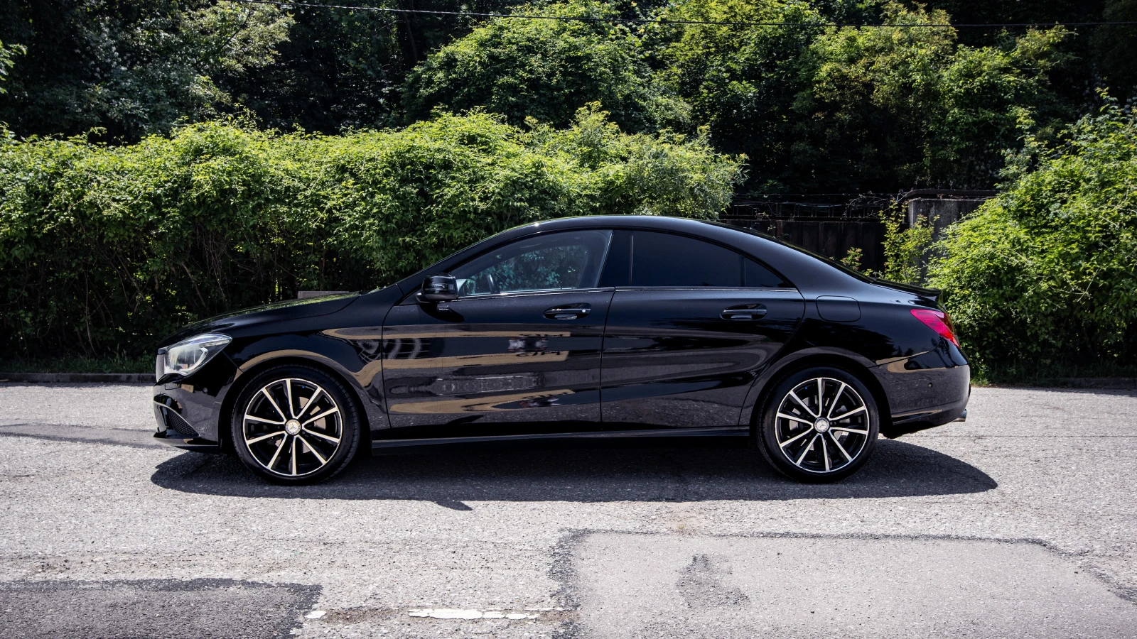 Mercedes-Benz CLA 220  - изображение 4