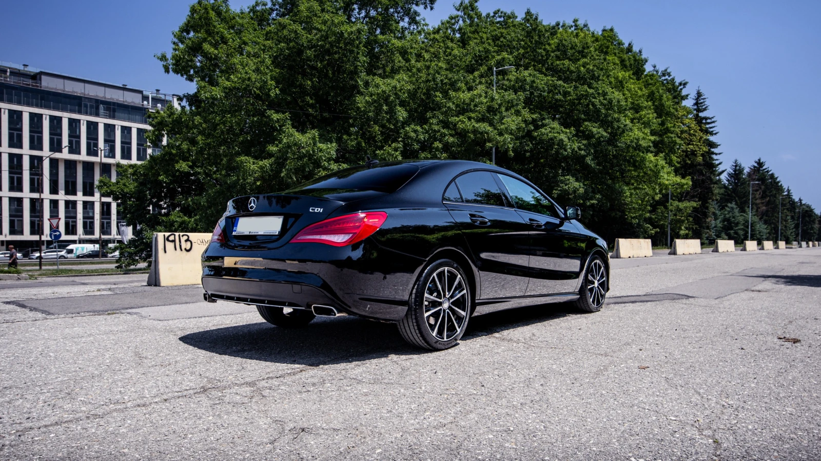 Mercedes-Benz CLA 220  - изображение 8