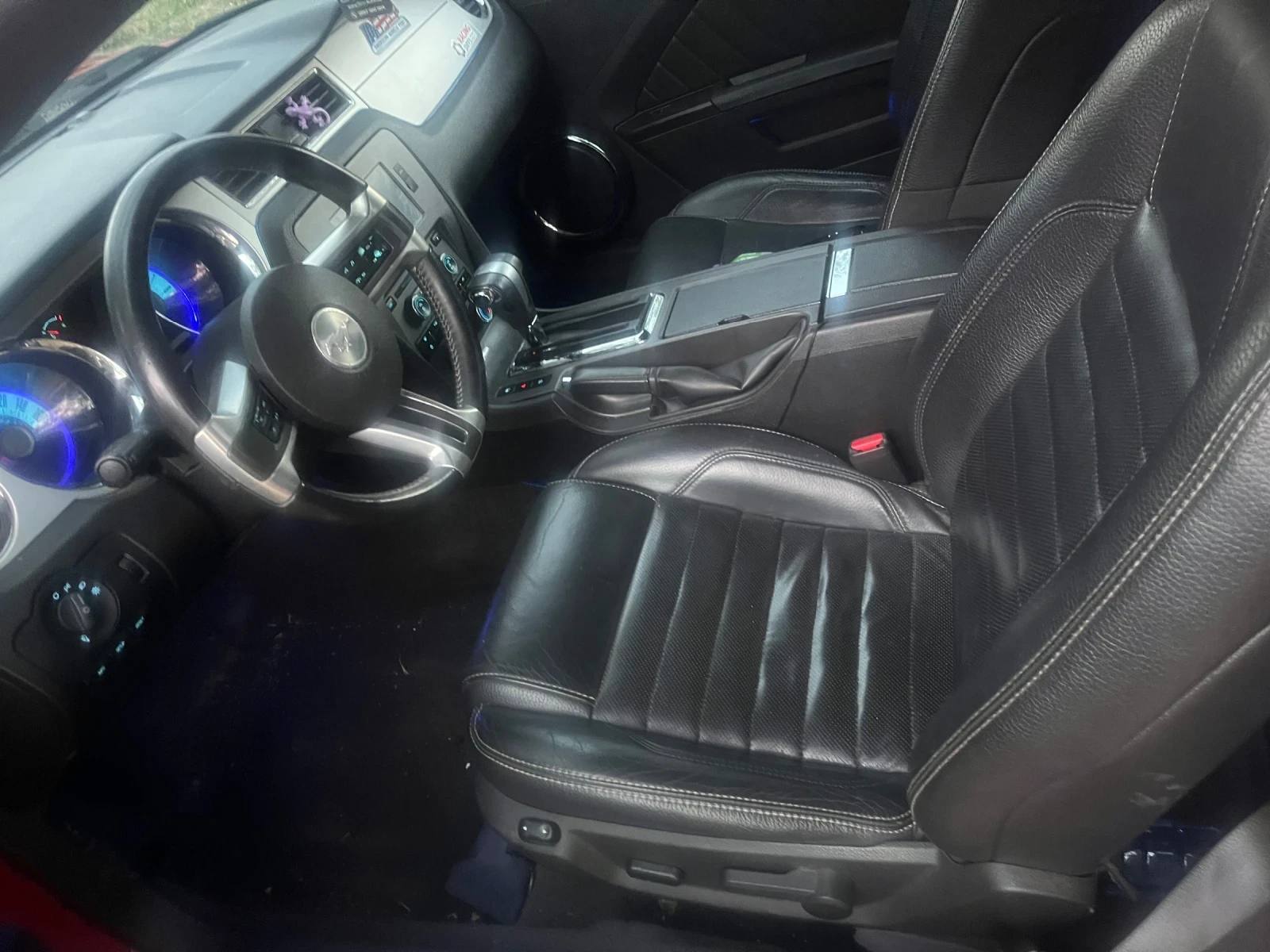 Ford Mustang  - изображение 7