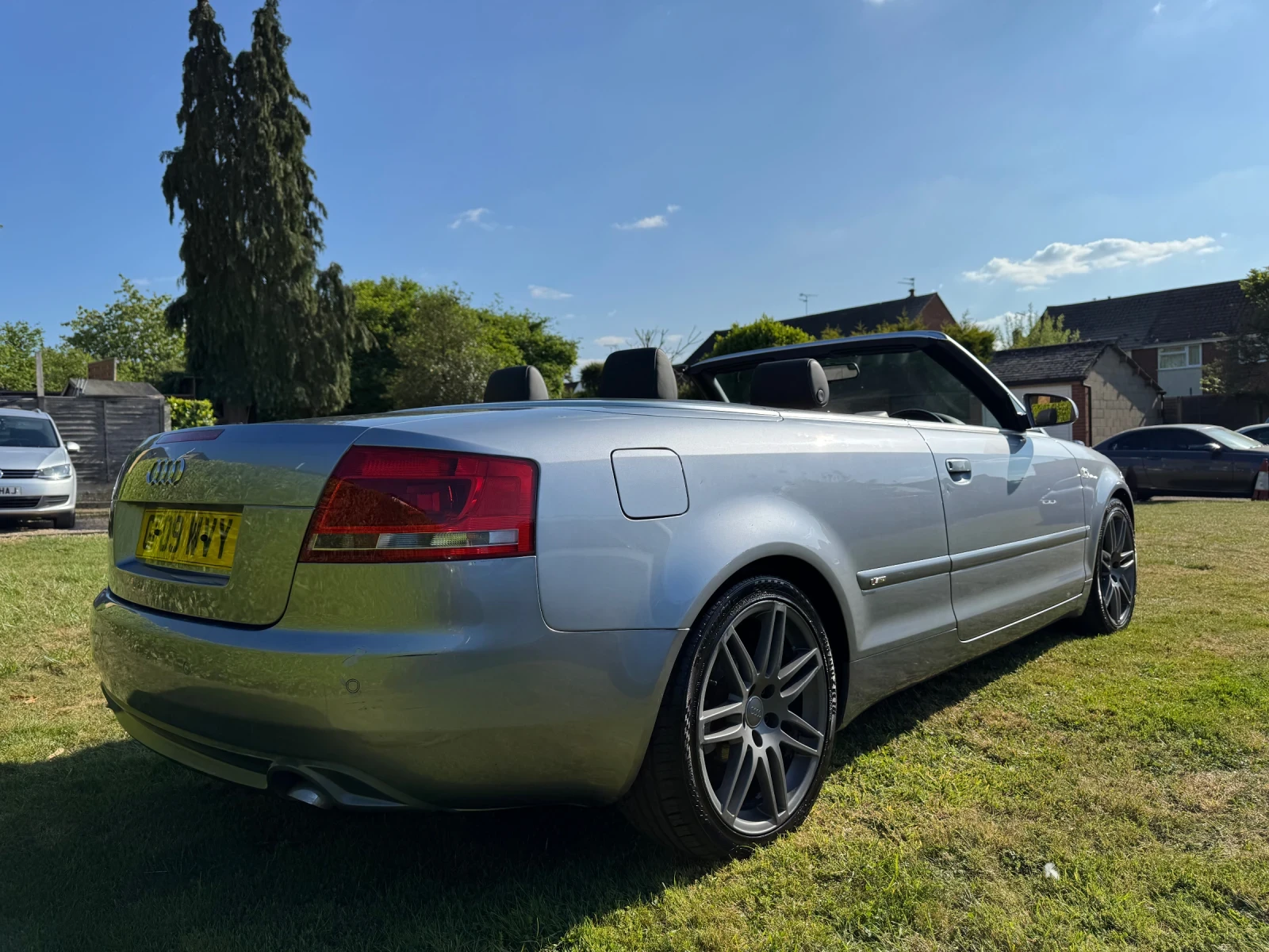 Audi A4 Cabrio 2.0TDI S Line Final Edition  - изображение 5