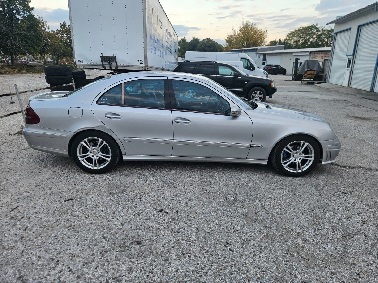 Mercedes-Benz E 270  - изображение 4