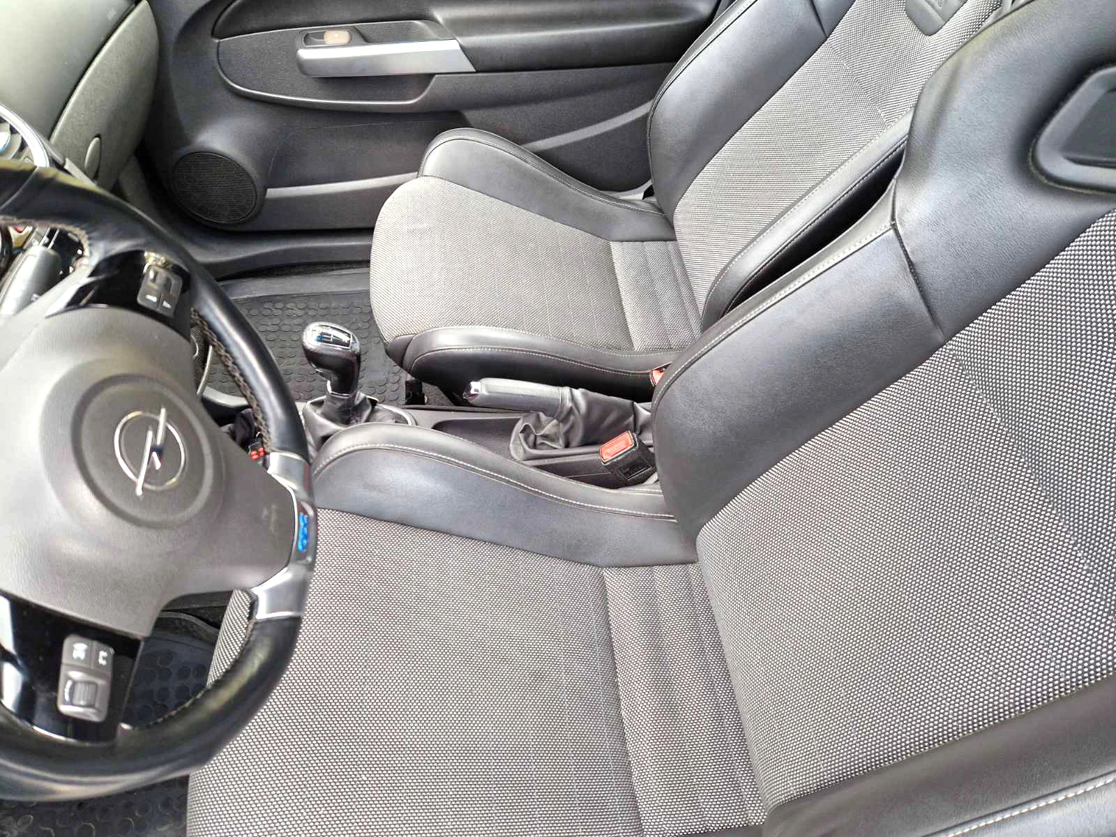 Opel Corsa OPC - изображение 4