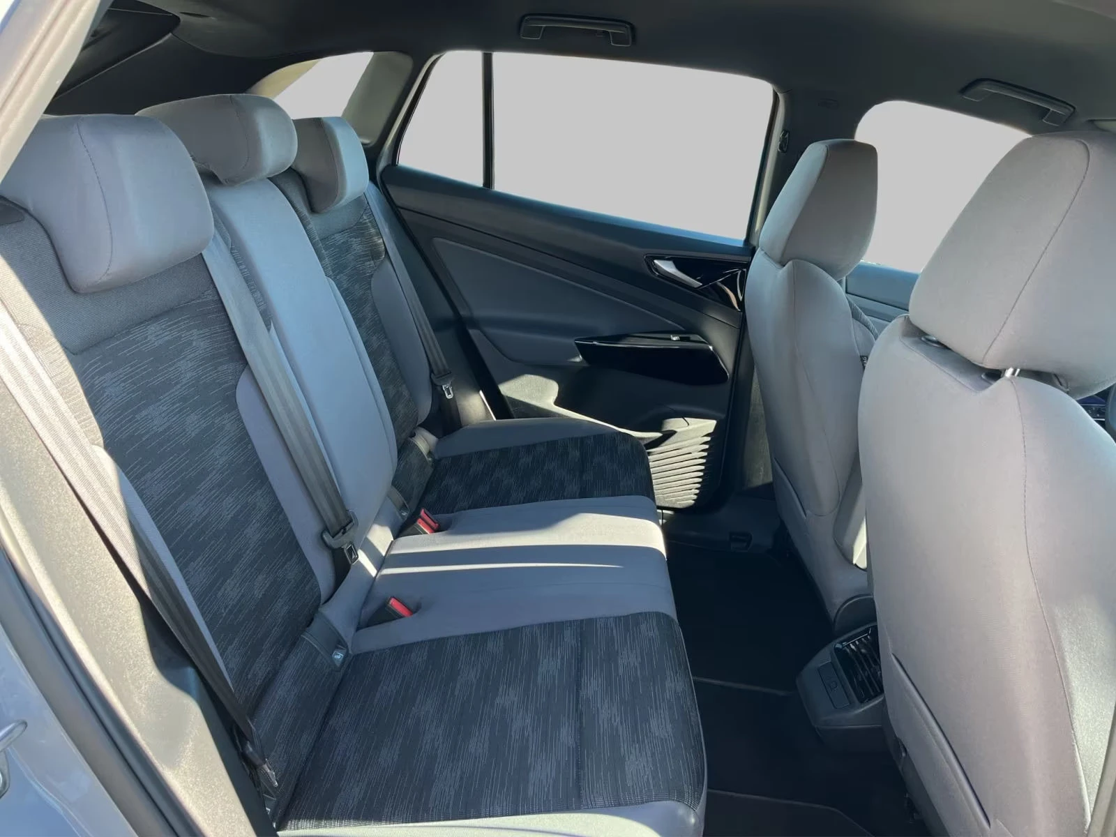 VW ID.4 PURE/148HP/NAVI/AHK/LED/CPLAY/534g | Mobile.bg   15