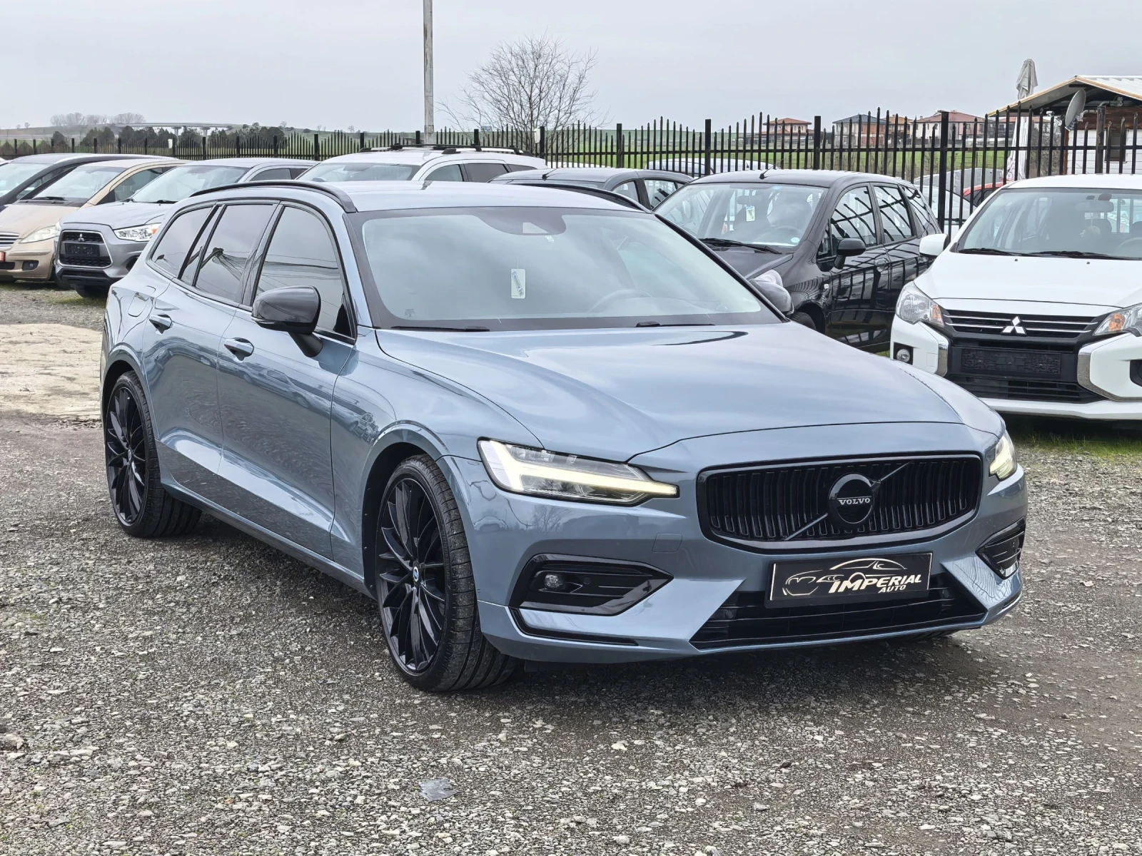 Volvo V60 2, 0tdi-Inscription - изображение 3