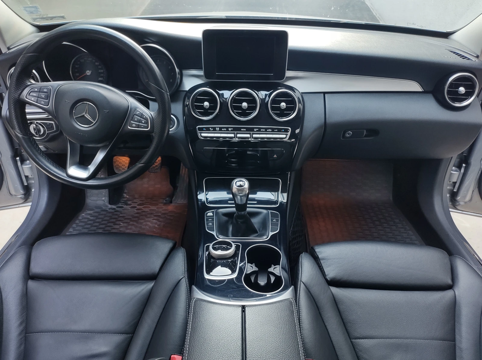 Mercedes-Benz C 180 Avantgarde, снимка 12 - Автомобили и джипове - 53750676