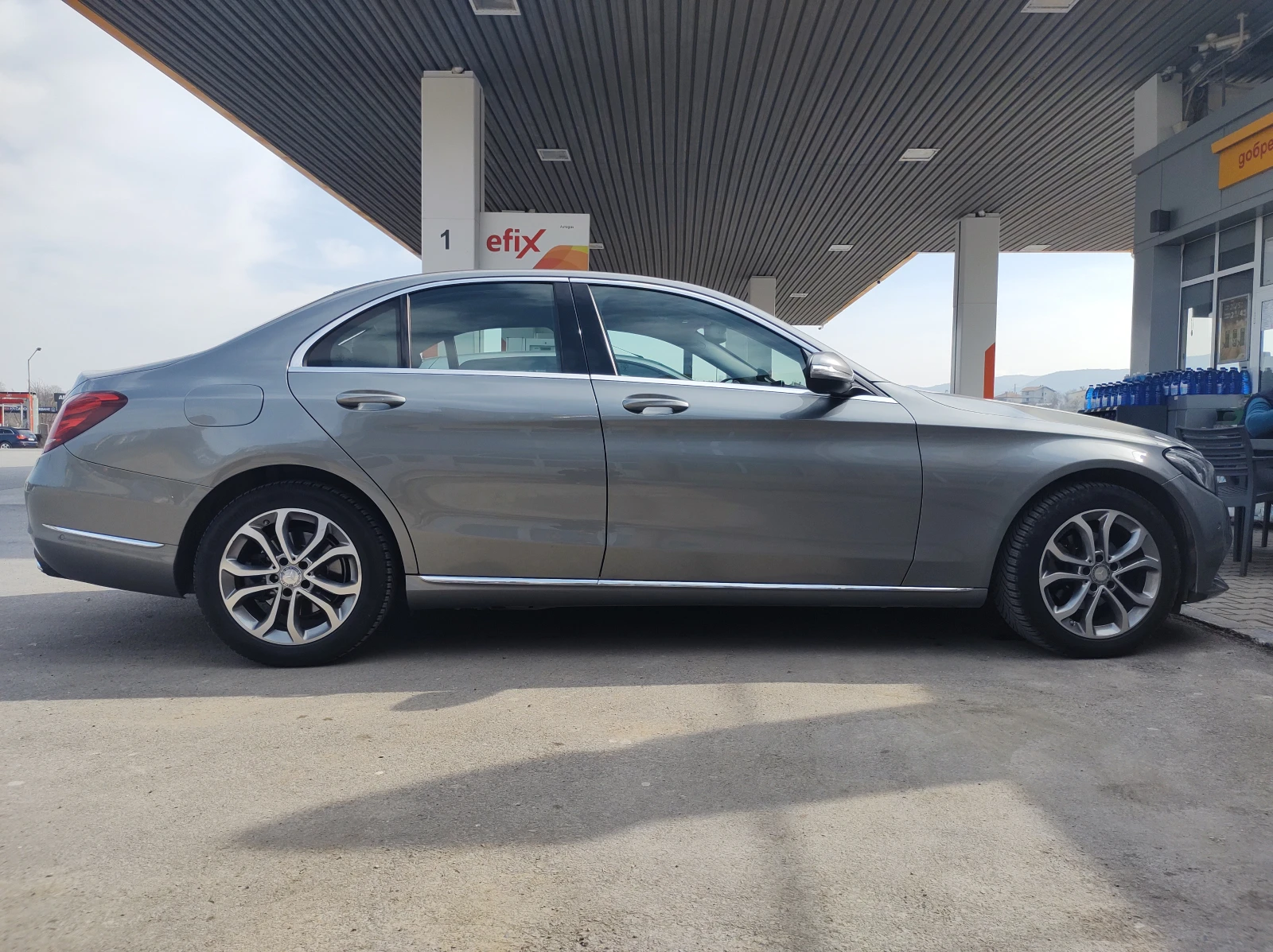 Mercedes-Benz C 180 Avantgarde, снимка 9 - Автомобили и джипове - 53750676