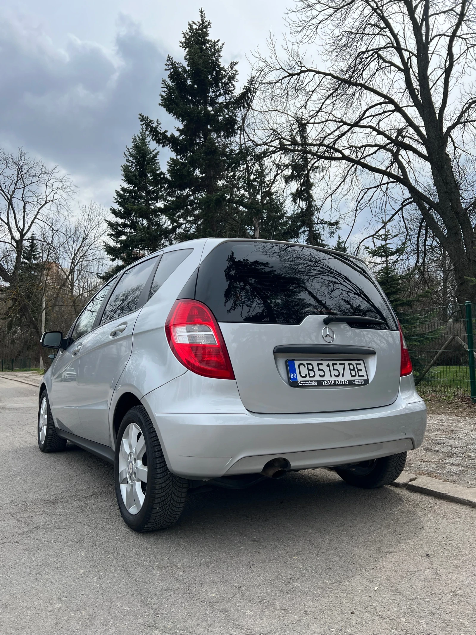 Mercedes-Benz A 180, снимка 4 - Автомобили и джипове - 53924871