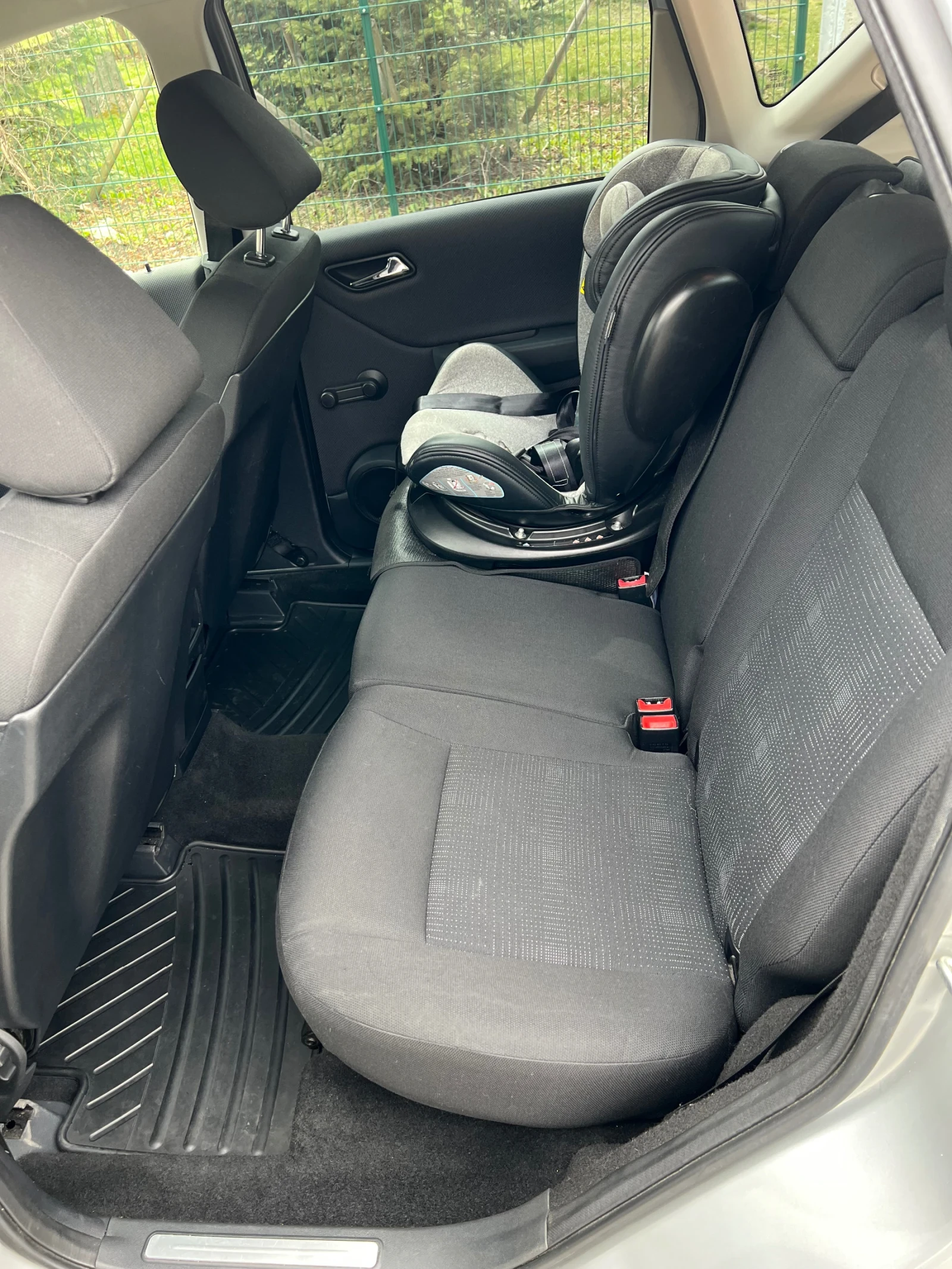 Mercedes-Benz A 180, снимка 7 - Автомобили и джипове - 53924871