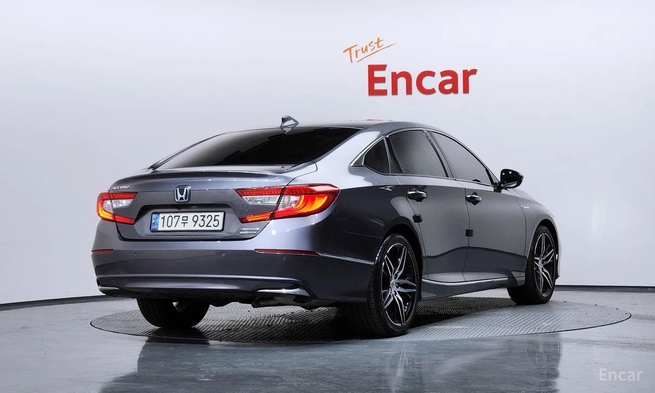 Honda Accord HYBRID* TOURING* HEAD-UP* DISTRONIC* ��������� | Mobile.bg � ����������� 4