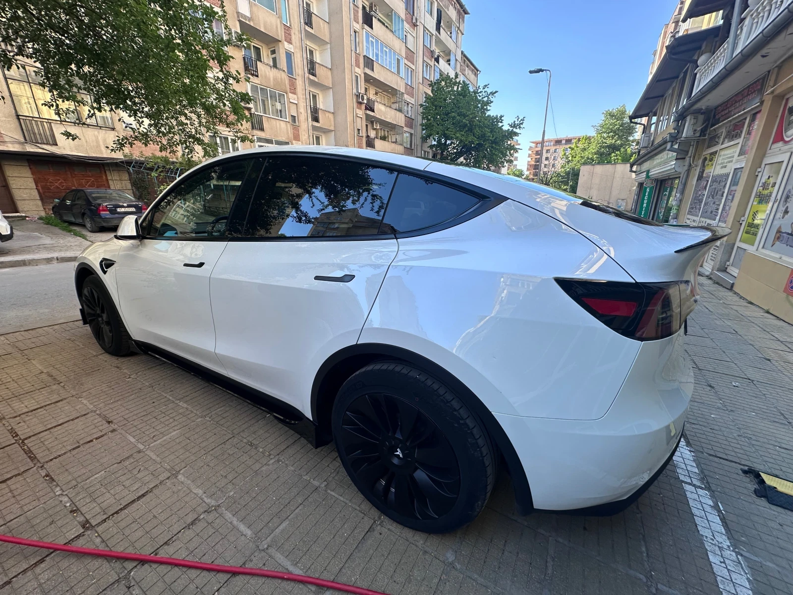 Tesla Model Y LFP ГАРАНЦИОНЕН, снимка 4 - Автомобили и джипове - 54447243