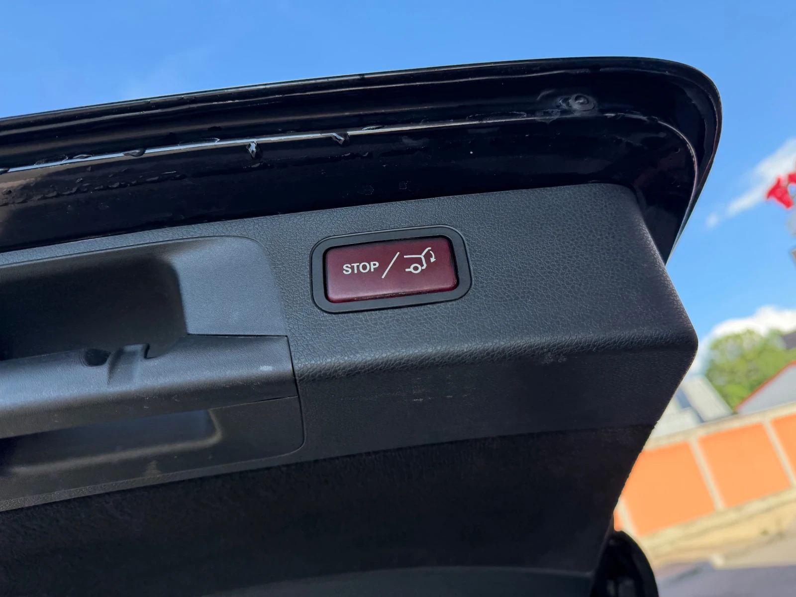 Mercedes-Benz E 220 AMG* LED* 9G* NaVi* КОжА* Камера, снимка 8 - Автомобили и джипове - 54556153