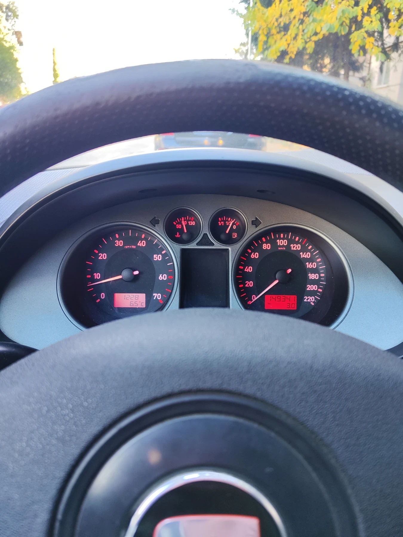 Seat Ibiza, снимка 8 - Автомобили и джипове - 54571345