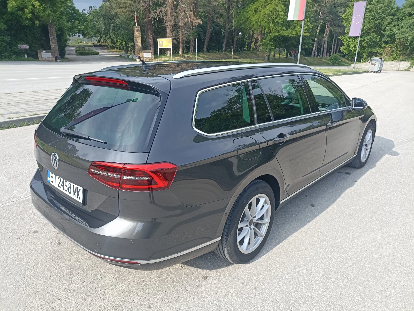 VW Passat TDI, снимка 4 - Автомобили и джипове - 54620752