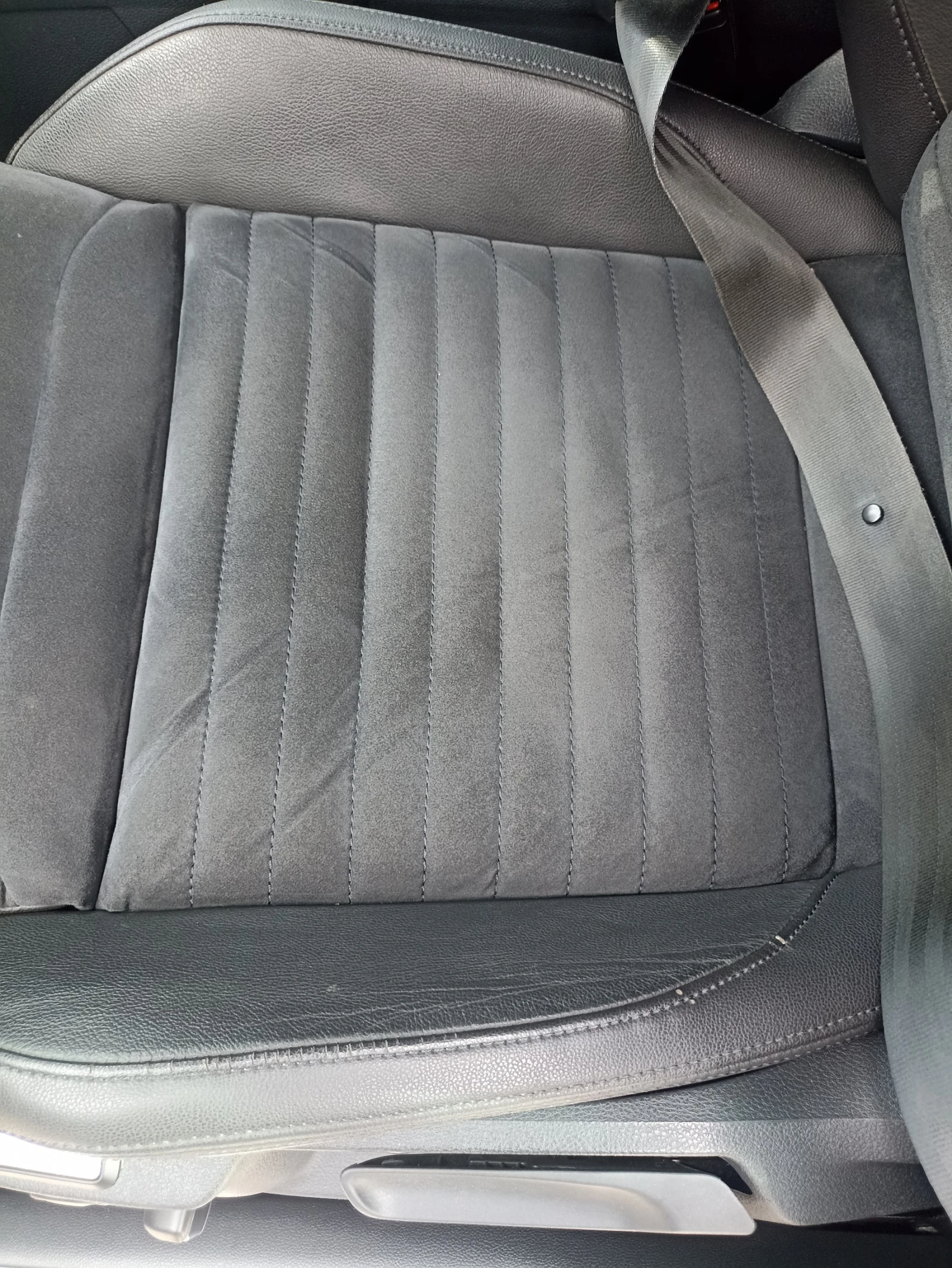 VW Passat TDI, снимка 9 - Автомобили и джипове - 54620752