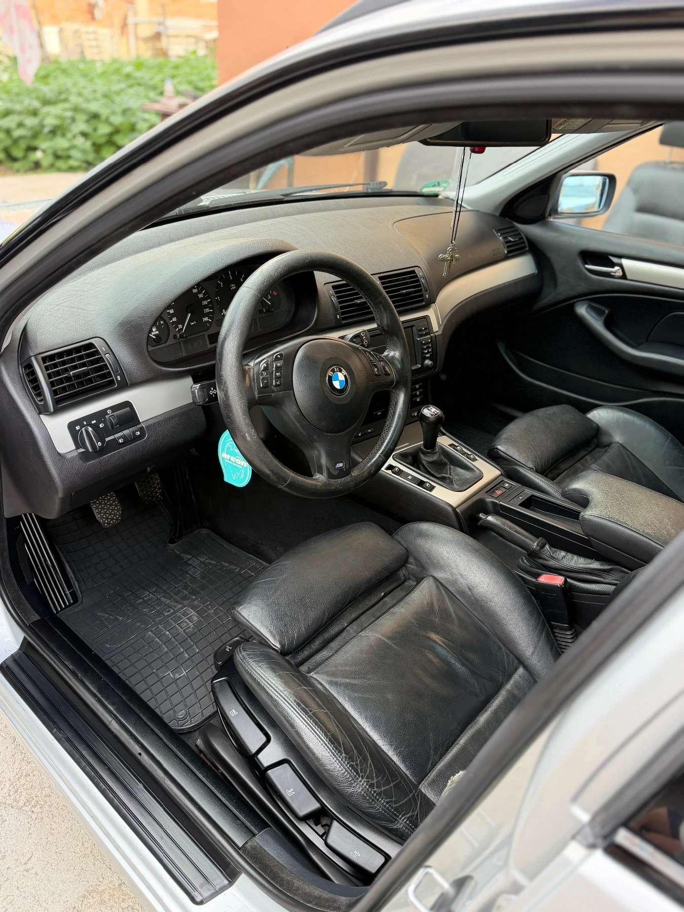BMW 320 2.0д 150кс . Евро 4 6ск., снимка 13 - Автомобили и джипове - 54896104