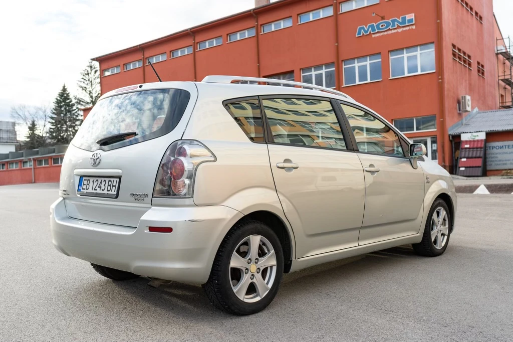 Toyota Corolla verso, снимка 5 - Автомобили и джипове - 55186868