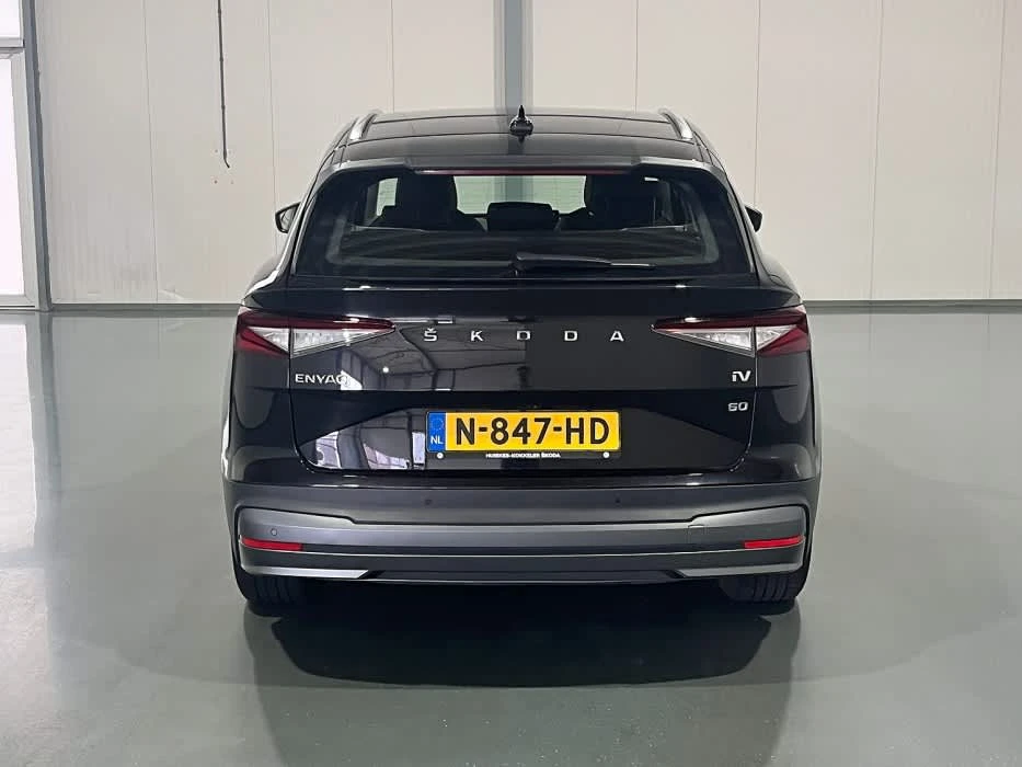 Skoda Enyaq IV60 SOH 92%-Сертификат ТОП СЪСТОЯНИЕ , снимка 4 - Автомобили и джипове - 55324143