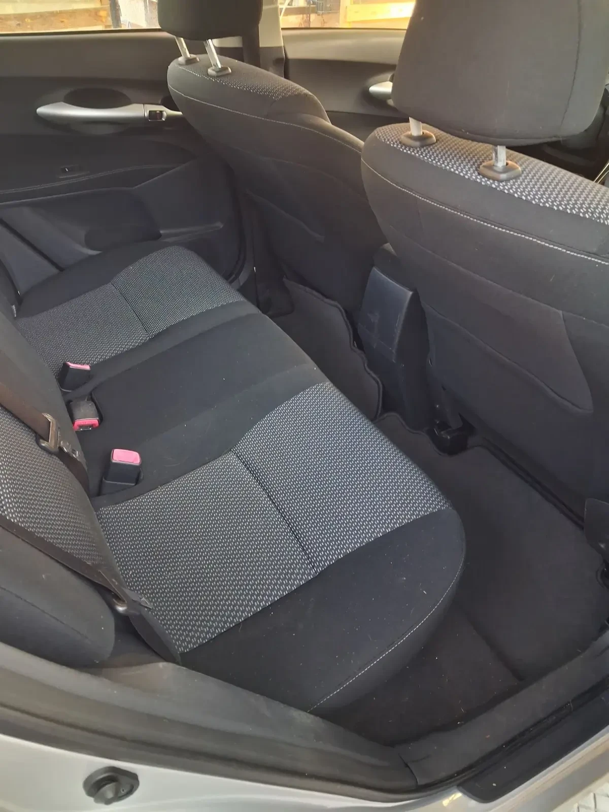 Toyota Auris 2.0D4D ШЕСТ СКОРОСТИ, снимка 17 - Автомобили и джипове - 55401370