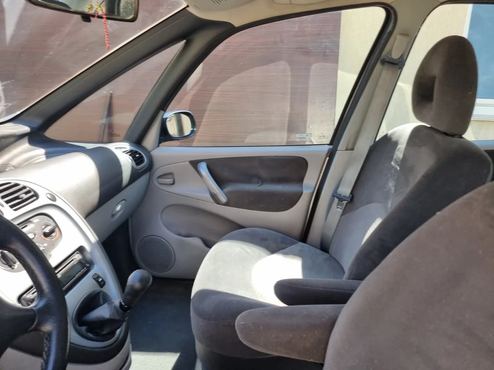 Citroen Xsara picasso, снимка 9 - Автомобили и джипове - 55603112
