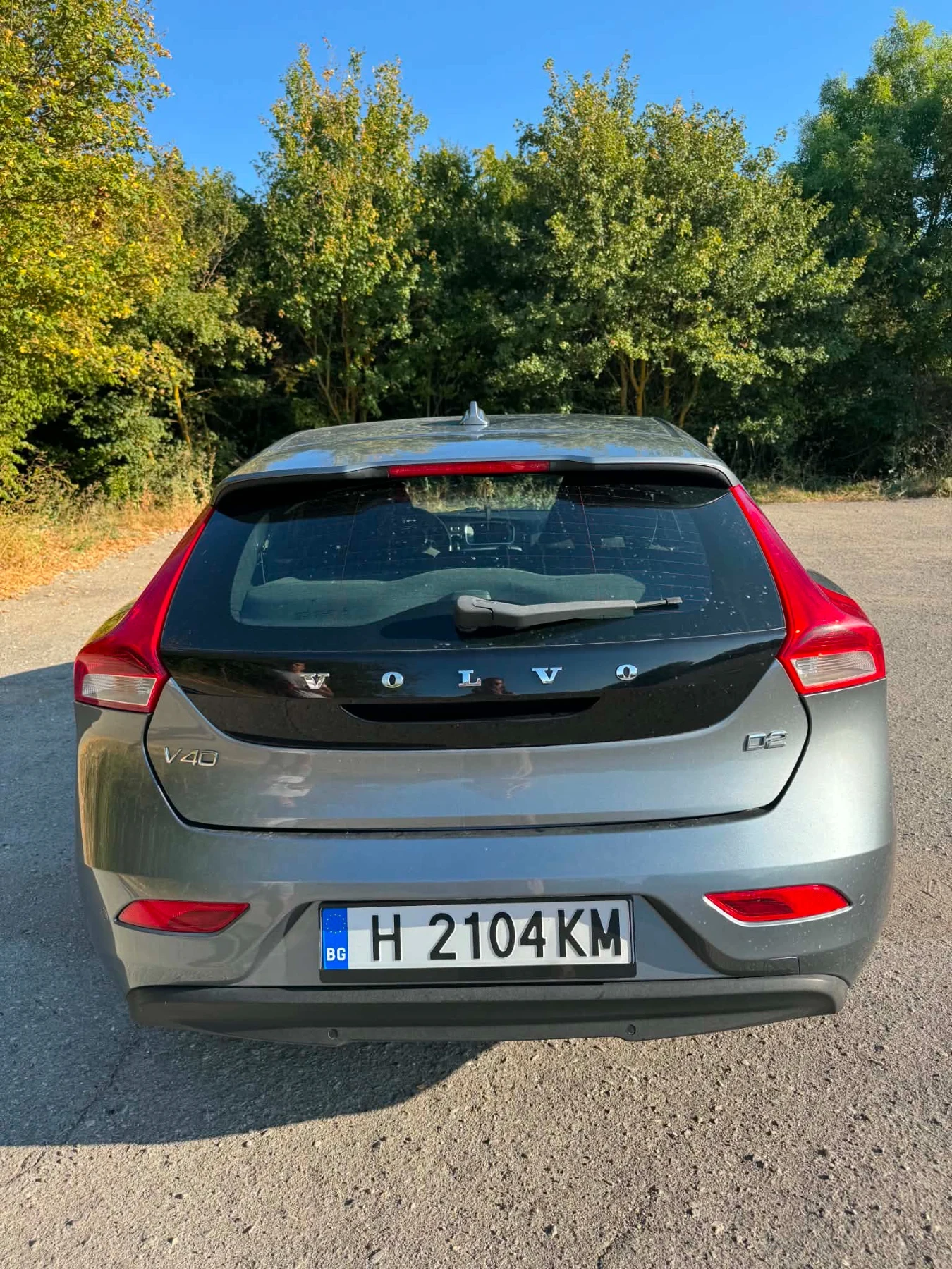 Volvo V40, снимка 2 - Автомобили и джипове - 55696199