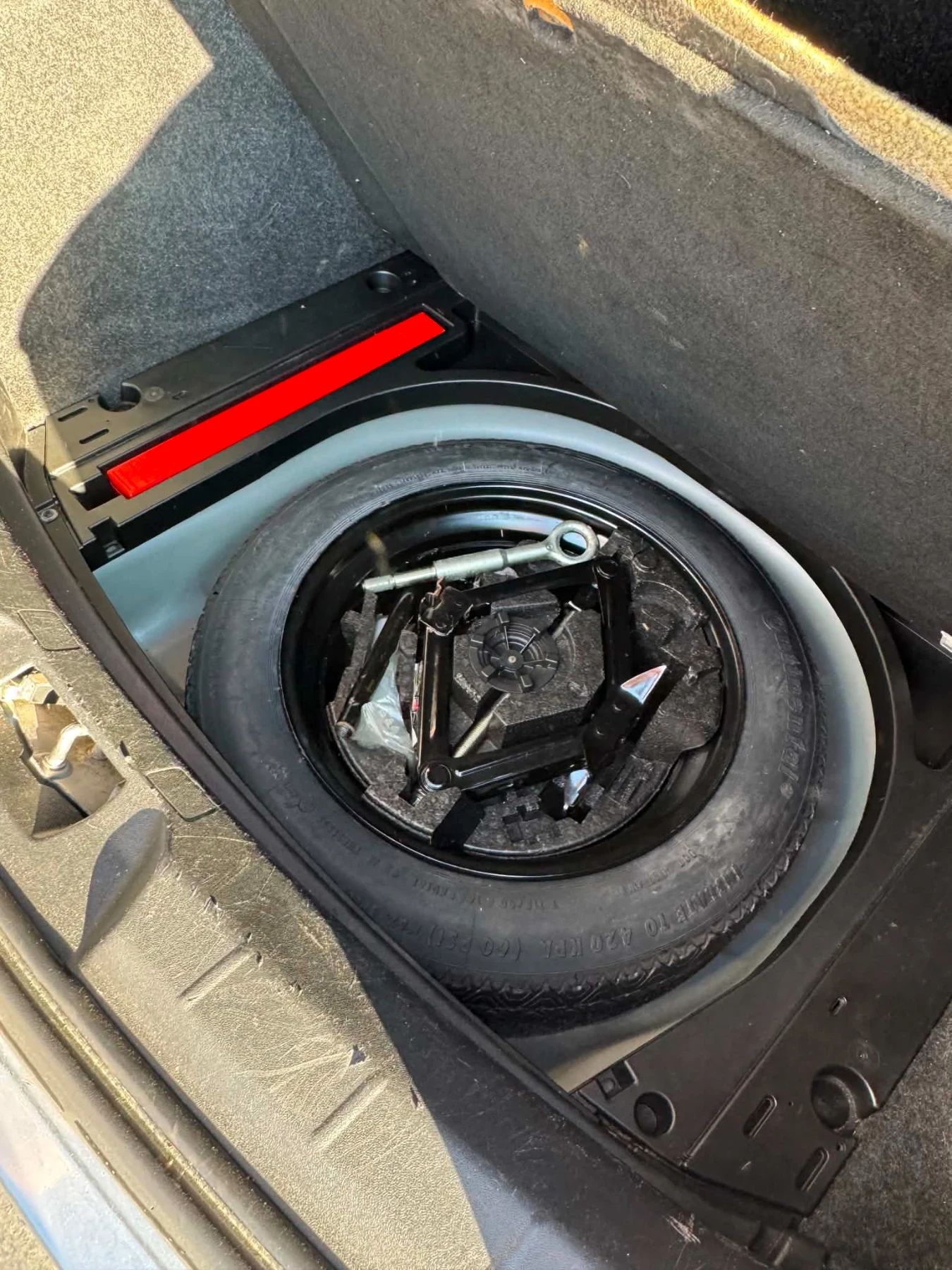 Volvo V40, снимка 6 - Автомобили и джипове - 55696199