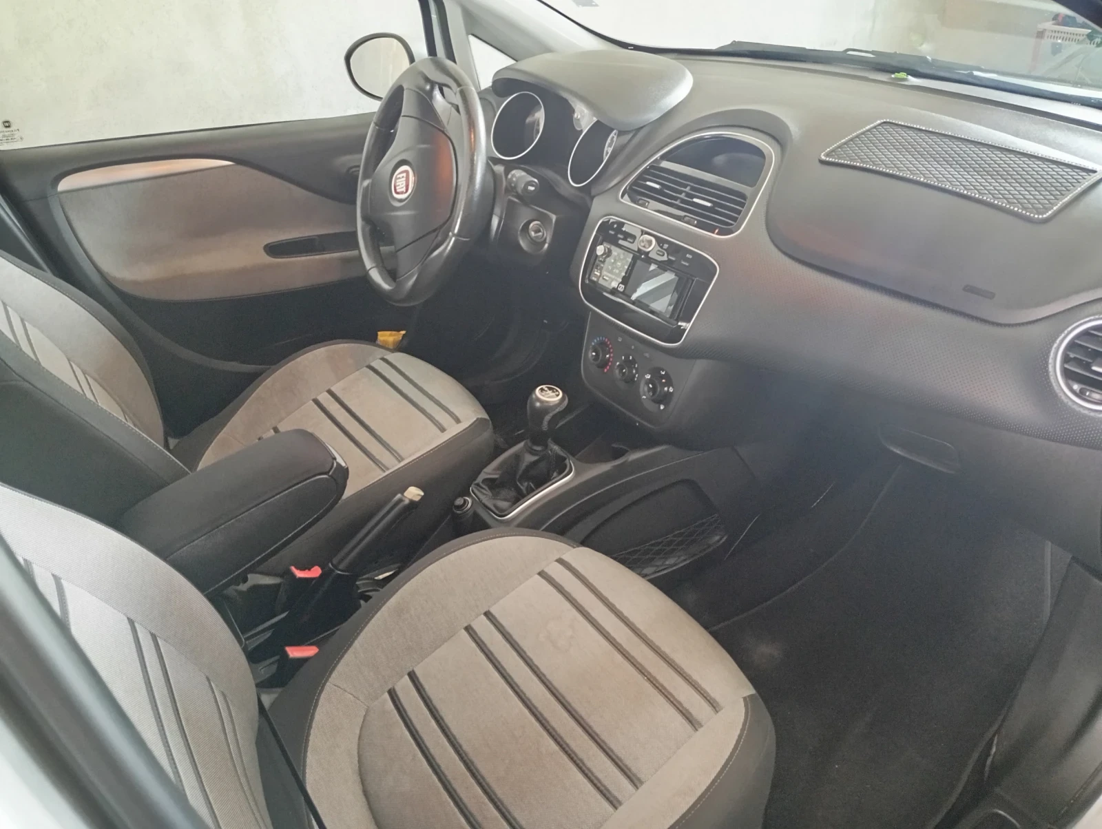 Fiat Punto, снимка 11 - Автомобили и джипове - 55901108