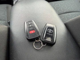 Toyota Rav4 Hybrid XLE * * CARFAX * * АВТО КРЕДИТ * * , снимка 12