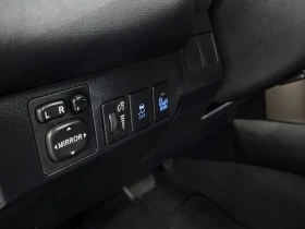 Toyota Rav4 2.5 2Wd 4Th Generation, снимка 15