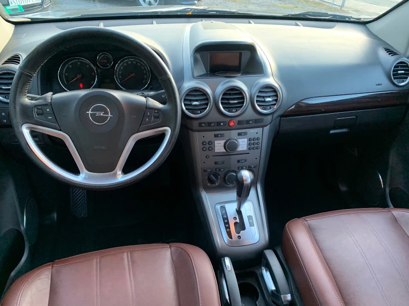 Opel Antara 2.0 CDI, снимка 11 - Автомобили и джипове - 42812567