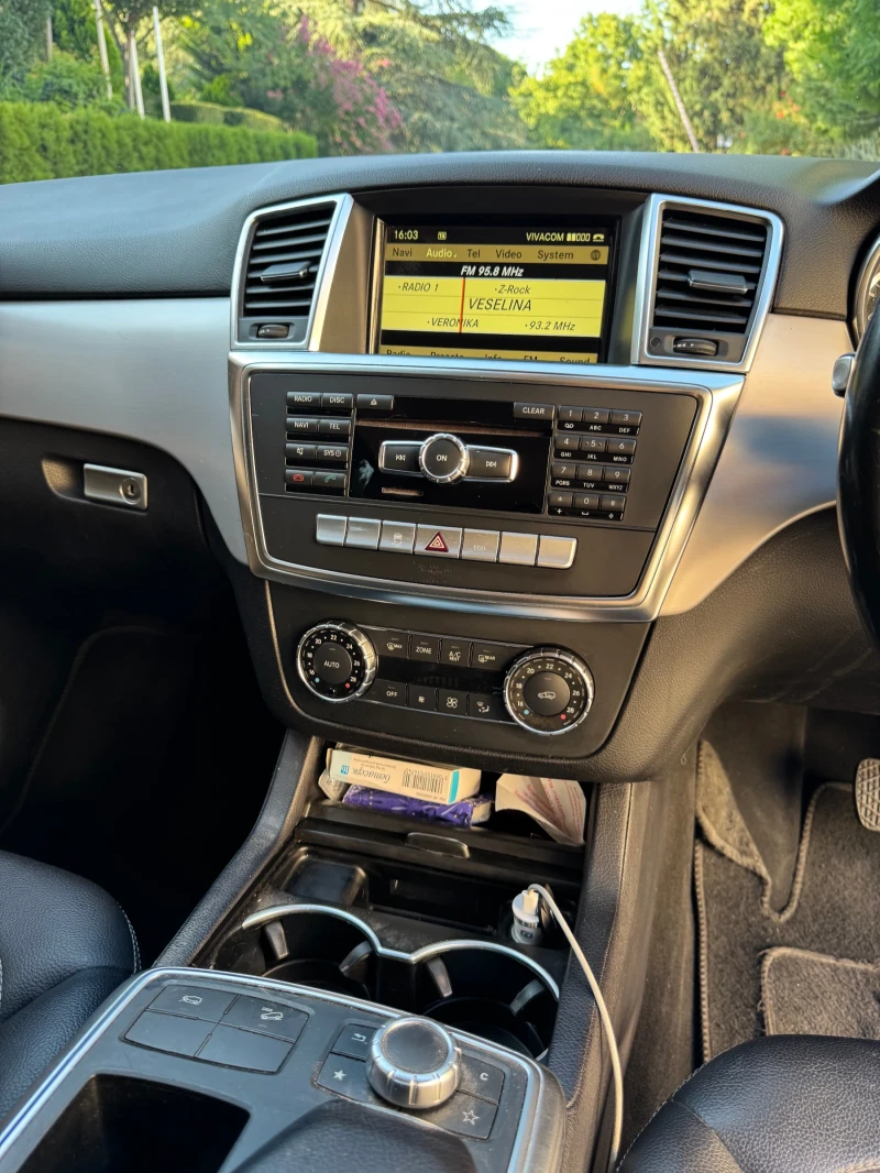 Mercedes-Benz ML 350, снимка 12 - Автомобили и джипове - 51862003