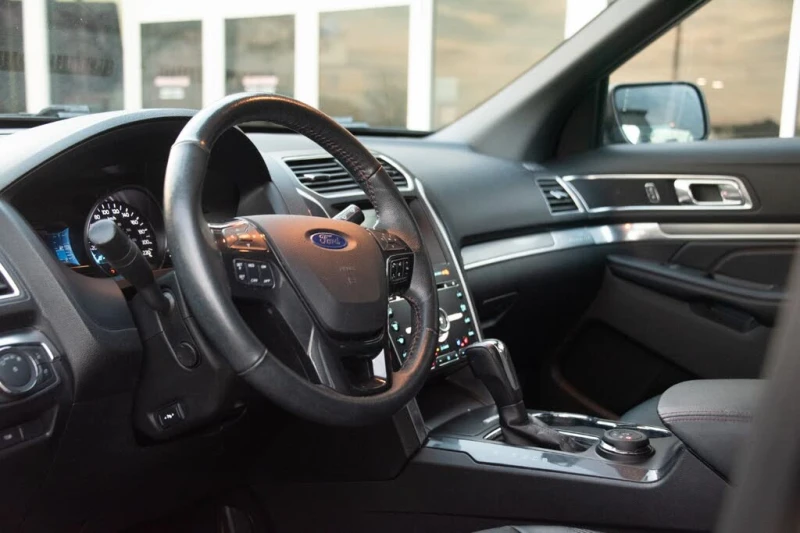 Ford Explorer SPORT* ПОДГРЕВ* КАМЕРА* ПАНОРАМА* МЪРТВА ТОЧКА, снимка 5 - Автомобили и джипове - 52638871