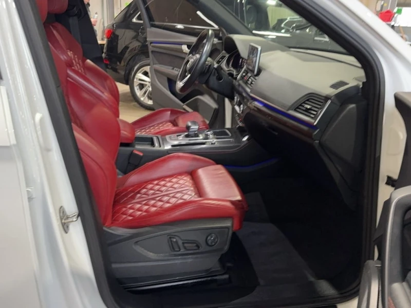 Audi SQ5 * Technik * CARFAX * БЕЗ ПЪРВОНАЧАЛНА ВНОСКА, снимка 16 - Автомобили и джипове - 52681573