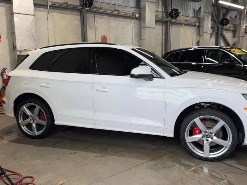 Audi SQ5 * Technik * CARFAX * БЕЗ ПЪРВОНАЧАЛНА ВНОСКА, снимка 2 - Автомобили и джипове - 52681573