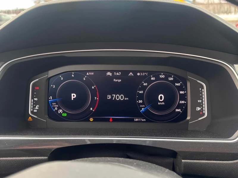 VW Tiguan * Comfortline 4MOTION * CARFAX * БЕЗ ПЪРВОНАЧАЛНА , снимка 8 - Автомобили и джипове - 52991501