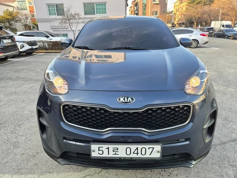 Kia Sportage 2.0 CRDi 4WD, снимка 3 - Автомобили и джипове - 54275114